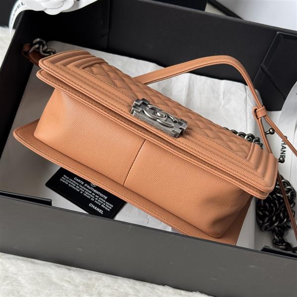 2026127214239472 700